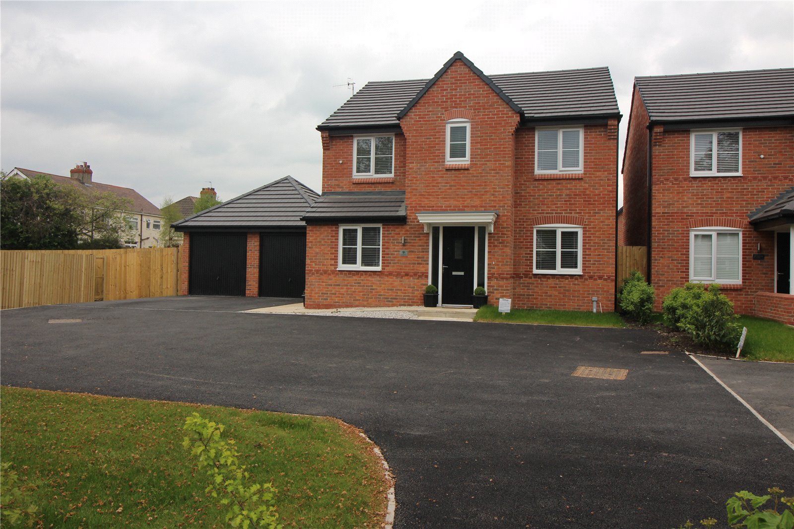 Whitegates Prenton 4 bedroom House for sale in Memorial Drive Mallory