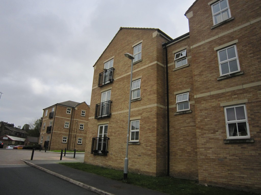 Martin & Co Leeds Horsforth 2 bedroom Apartment Let in Broom Mills