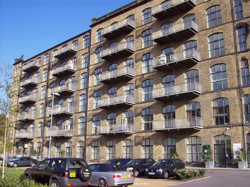 Whitegates Huddersfield 1 bedroom Flat to rent in Titanic Mill Low