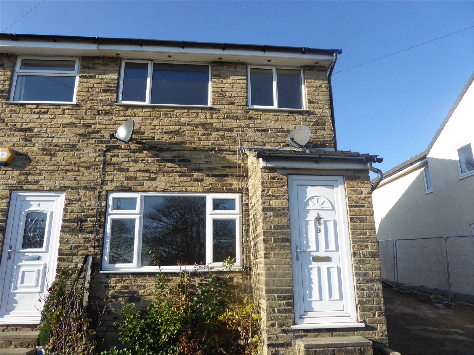 Whitegates Halifax 3 bedroom House to rent in Ling Bob Pellon Halifax