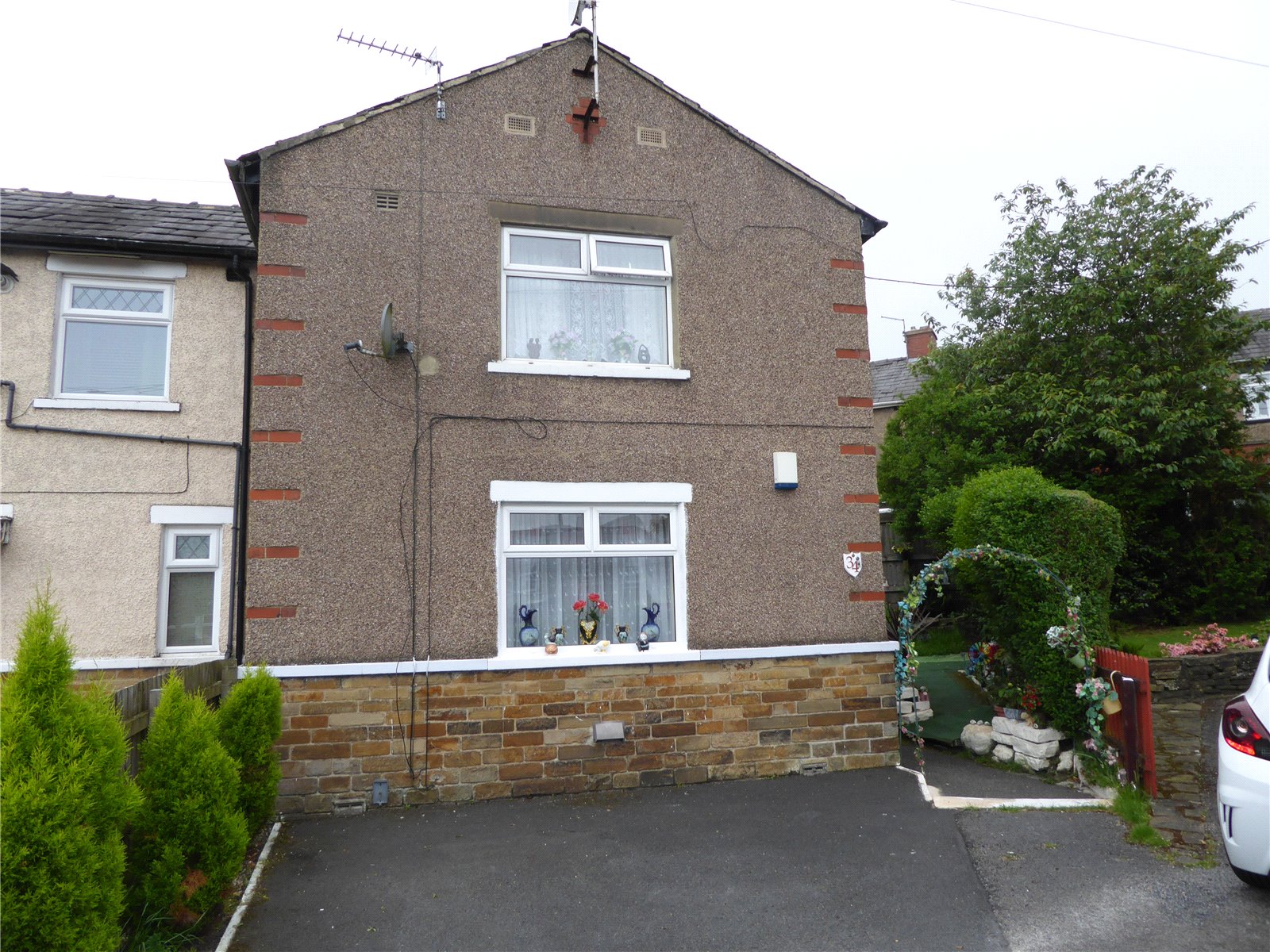 Whitegates Halifax 2 bedroom House To Let in Sandhall Green Pellon Halifax