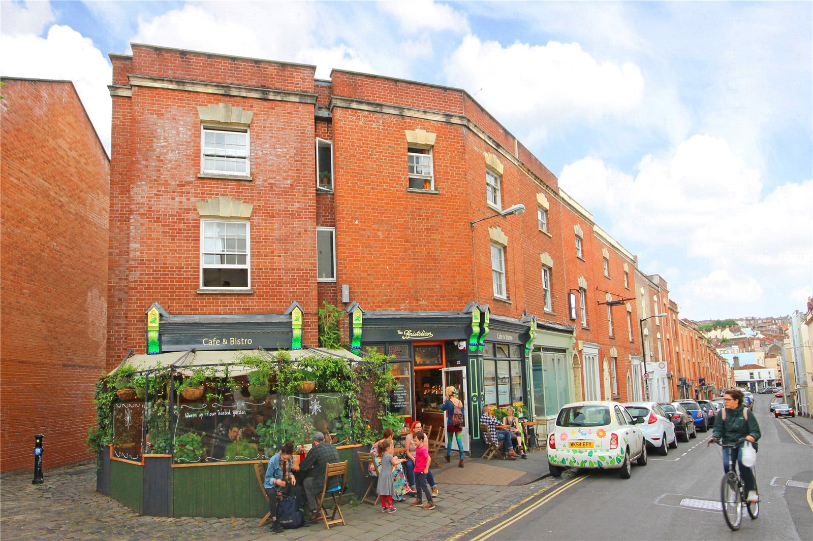 CJ Hole 2 bedroom Flat to rent in Picton Street, Montpelier