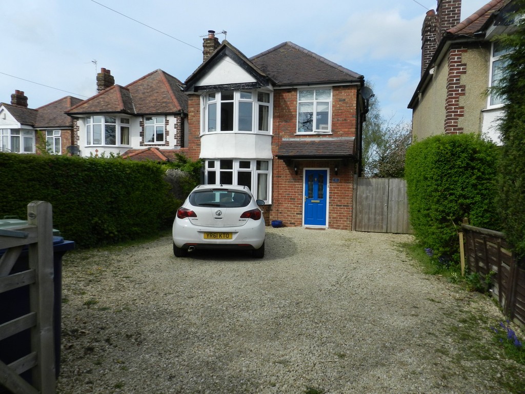 Martin & Co Cheltenham 3 bedroom Detached House Let in Ermin Street