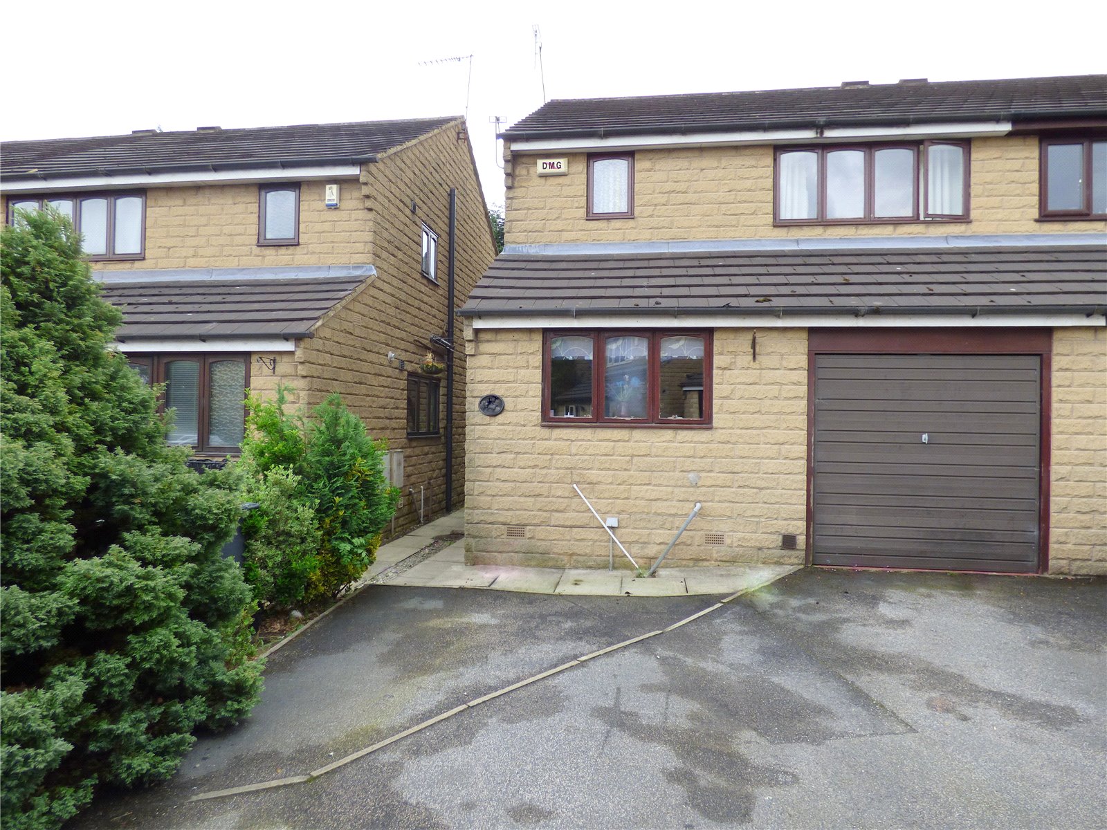 Whitegates Cleckheaton 3 bedroom House SSTC in Vine Street Cleckheaton