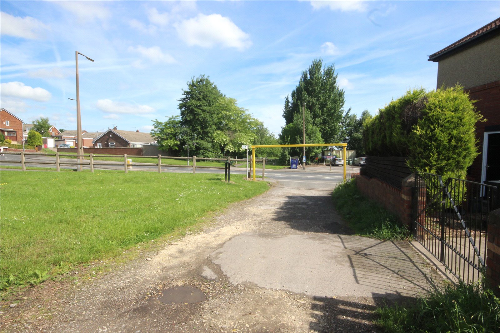 Whitegates Barnsley 3 bedroom House for sale in Rotherham Road Cundy