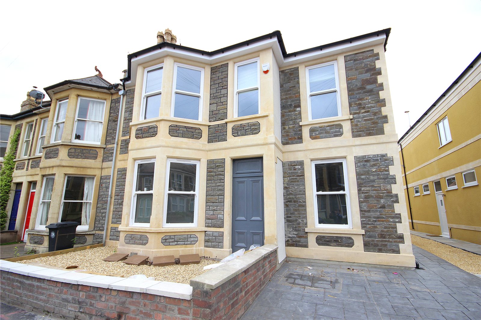 CJ Hole 2 bedroom Flat to rent in Radnor Road,