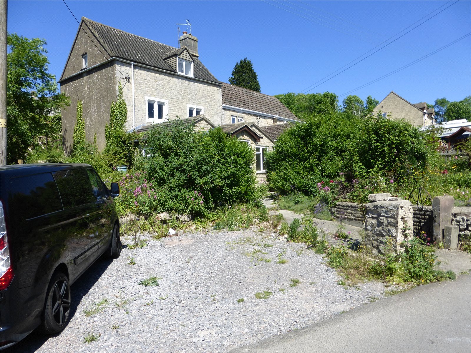 Parkers Stroud 3 bedroom House for sale in Upper Kitesnest Lane