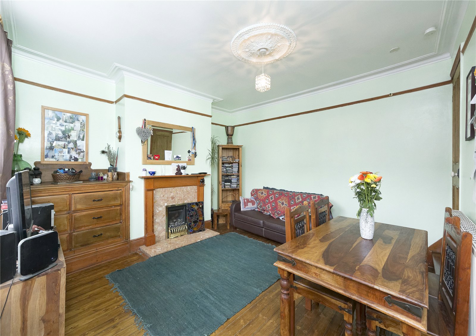 Whitegates Bramley 3 Bedroom House Sstc In Warrels Place Leeds West Yorkshire