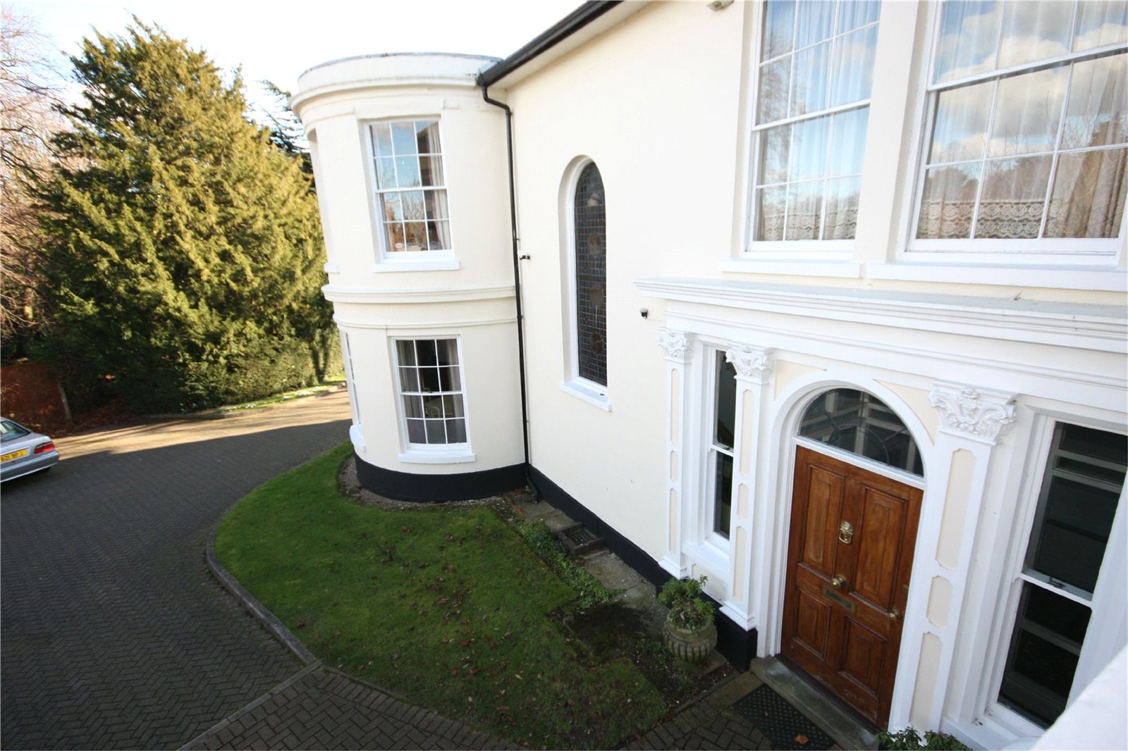 Whitegates Nottingham Sherwood 2 bedroom Flat to rent in The Cedars Sherwood Nottingham NG5