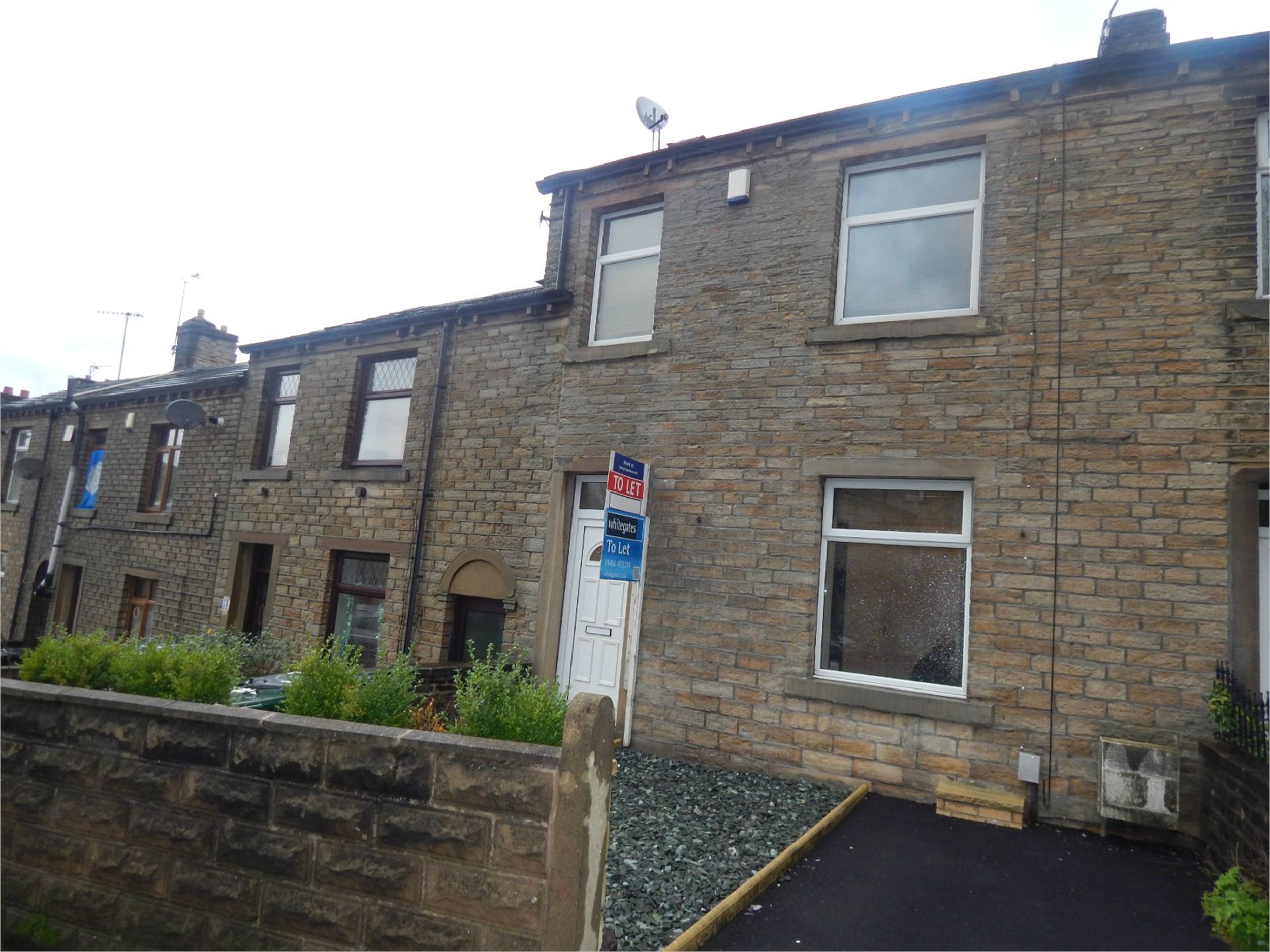Whitegates Huddersfield 2 bedroom House to rent in Whiteley Street