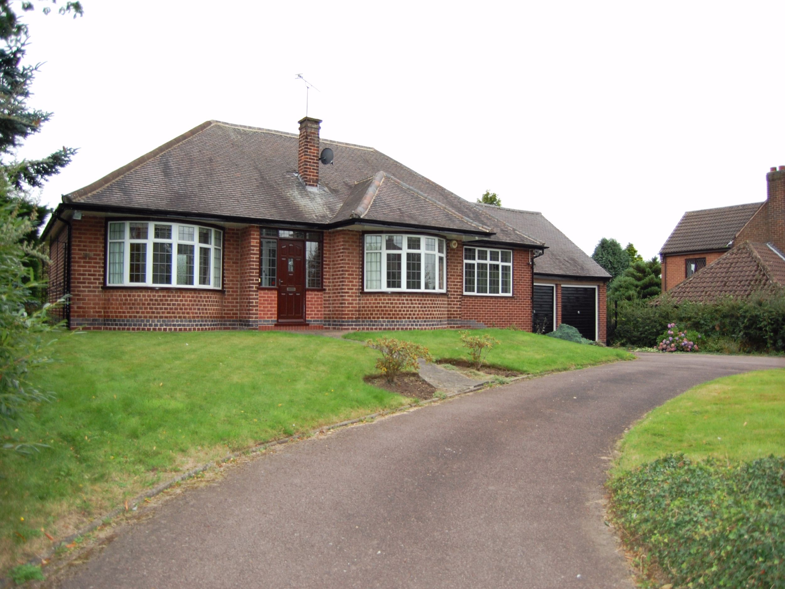Whitegates Ilkeston 2 bedroom Bungalow to rent in Cossall Road Trowell