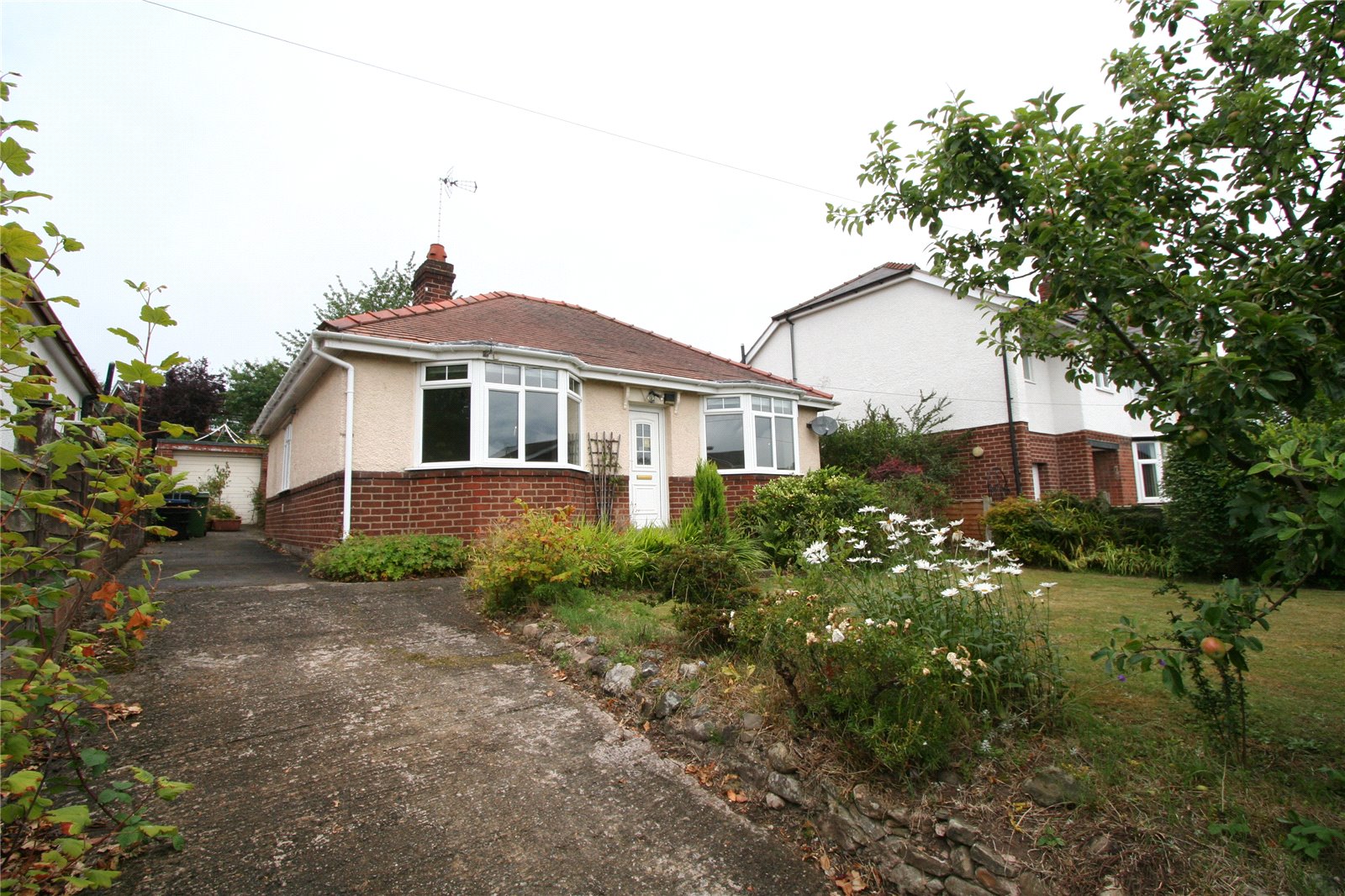 Whitegates Wrexham 2 bedroom Bungalow For Sale in Box Lane Wrexham