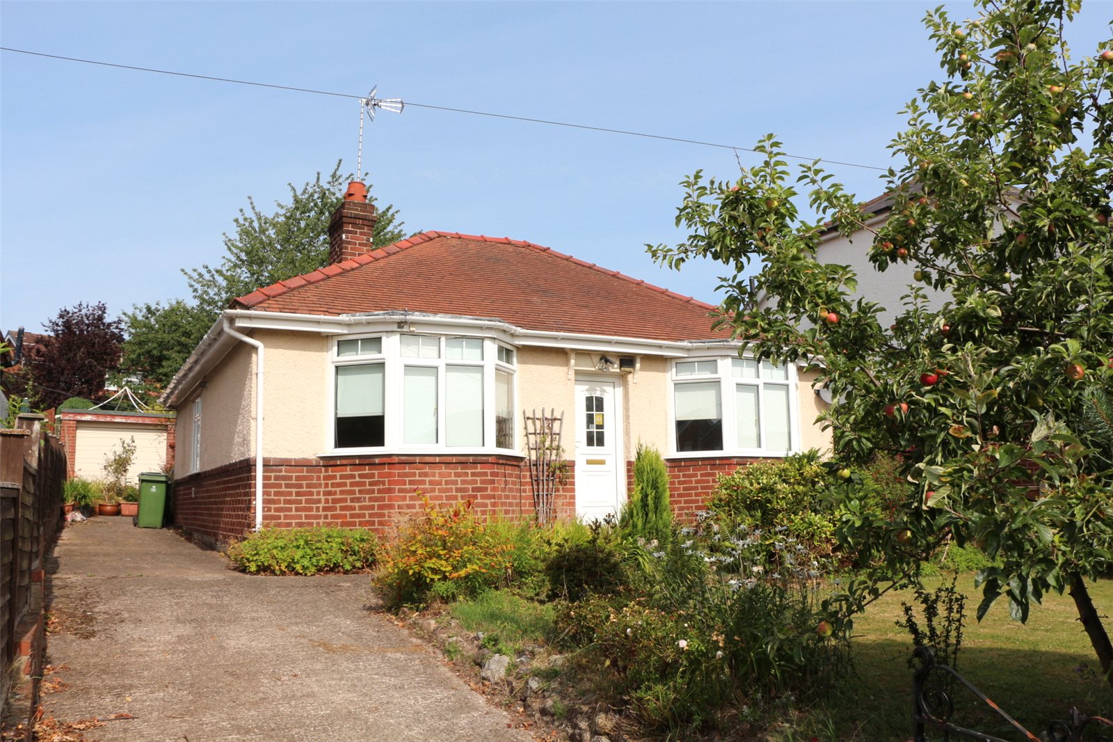Whitegates Wrexham 2 bedroom Bungalow For Sale in Box Lane Wrexham