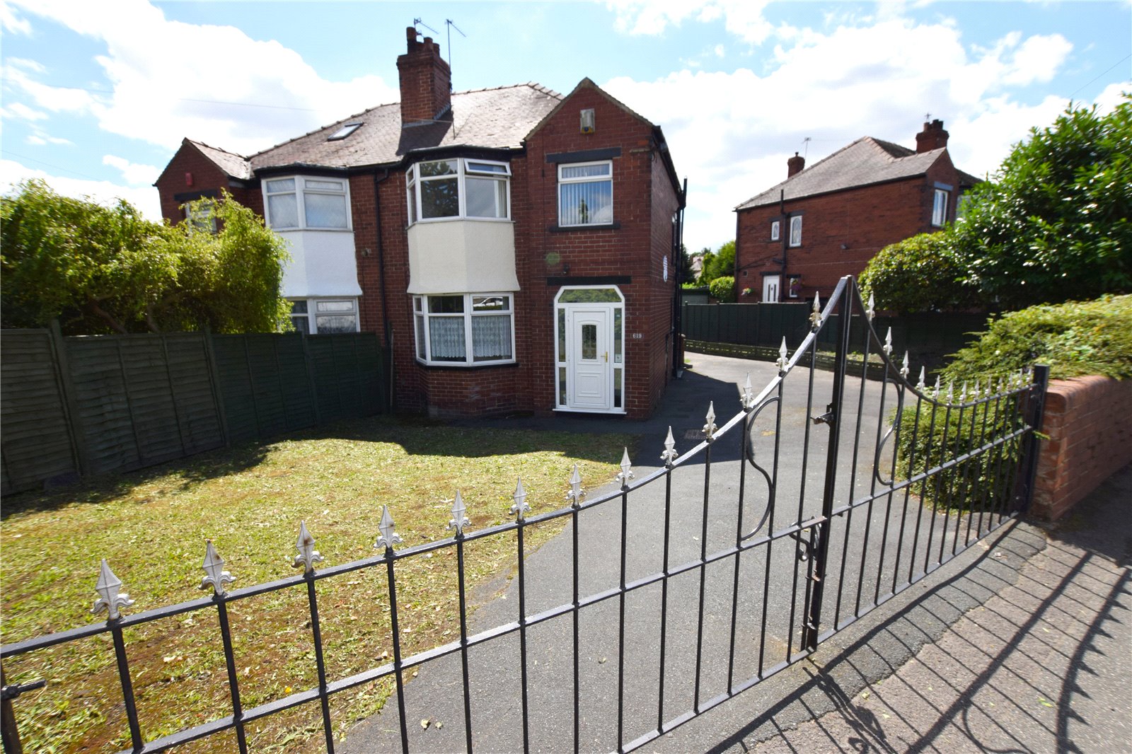 Whitegates South Leeds 3 bedroom House for sale in Dewsbury Road Leeds