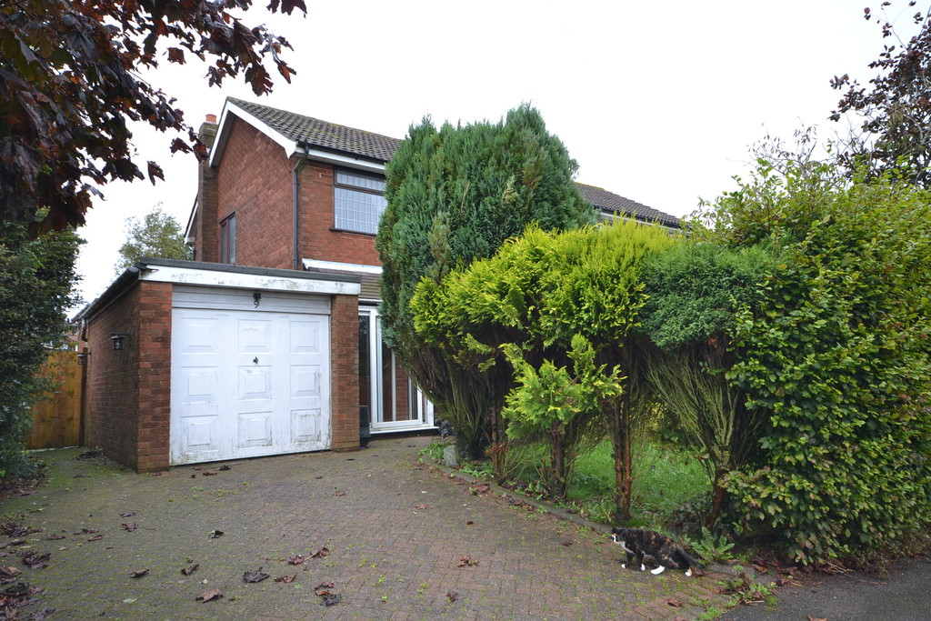 Martin & Co Stoke on Trent 3 bedroom SemiDetached House Let in