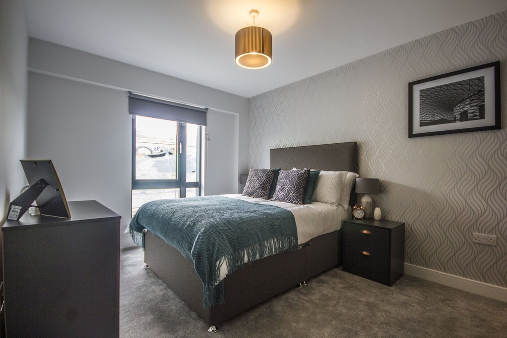 Martin Co Birmingham City 1 Bedroom Apartment Let In Drapery
