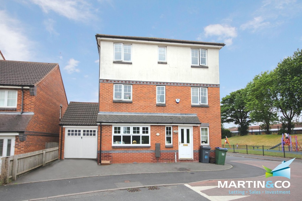 Martin & Co Birmingham Harborne 6 bedroom Detached House Let in Doulton