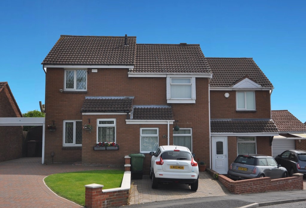 Martin & Co Sunderland 3 bedroom SemiDetached House Let in Sunnybrow