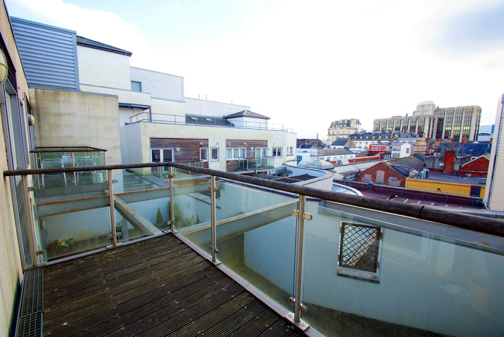 Martin Co Cardiff 1 Bedroom Apartment For In David Morgan David Morgan Cardiff City Centre Cf10 Image 7