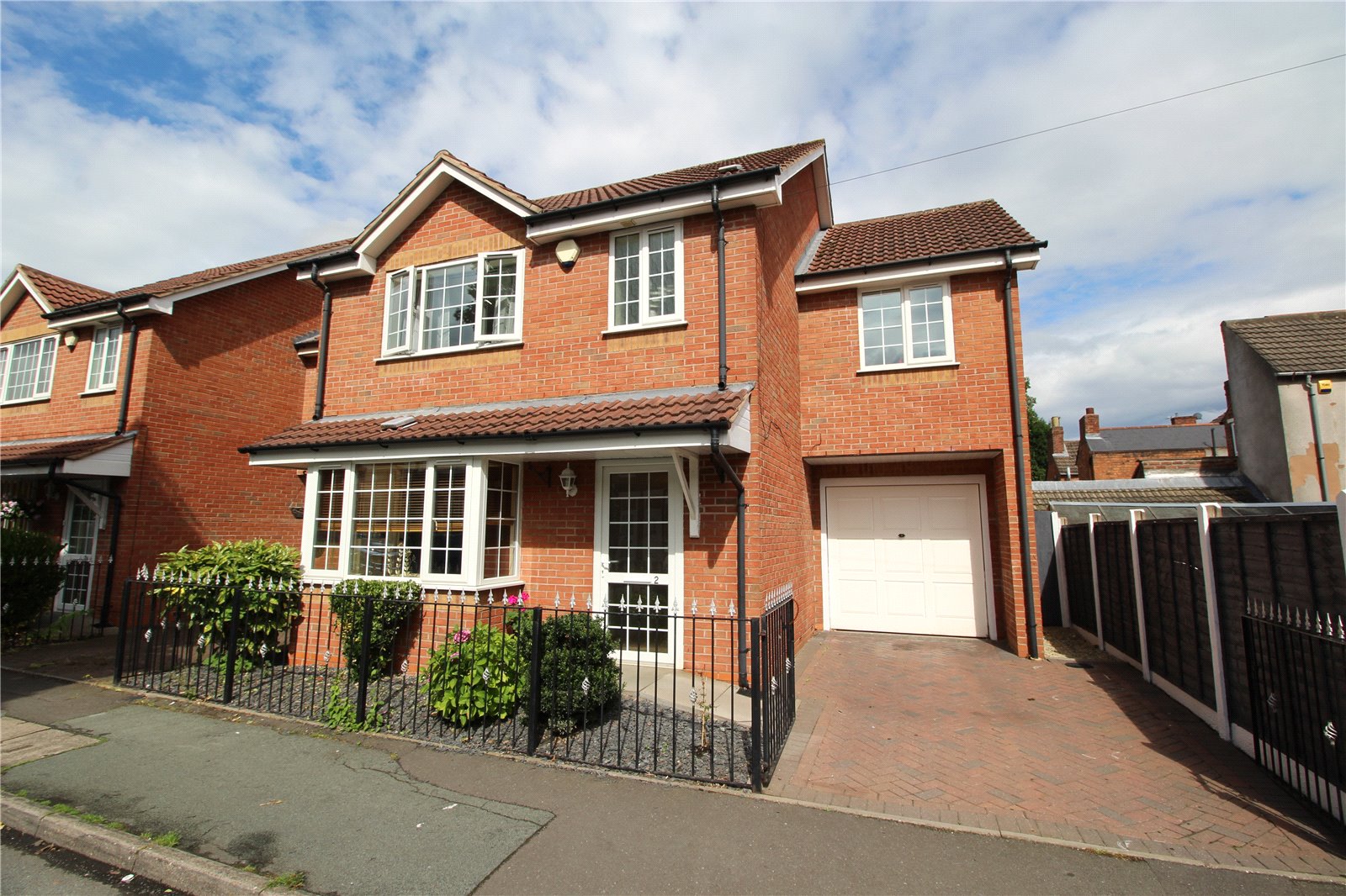 Whitegates Wolverhampton 4 bedroom House For Sale in Victoria Road Wednesfield Wolverhampton