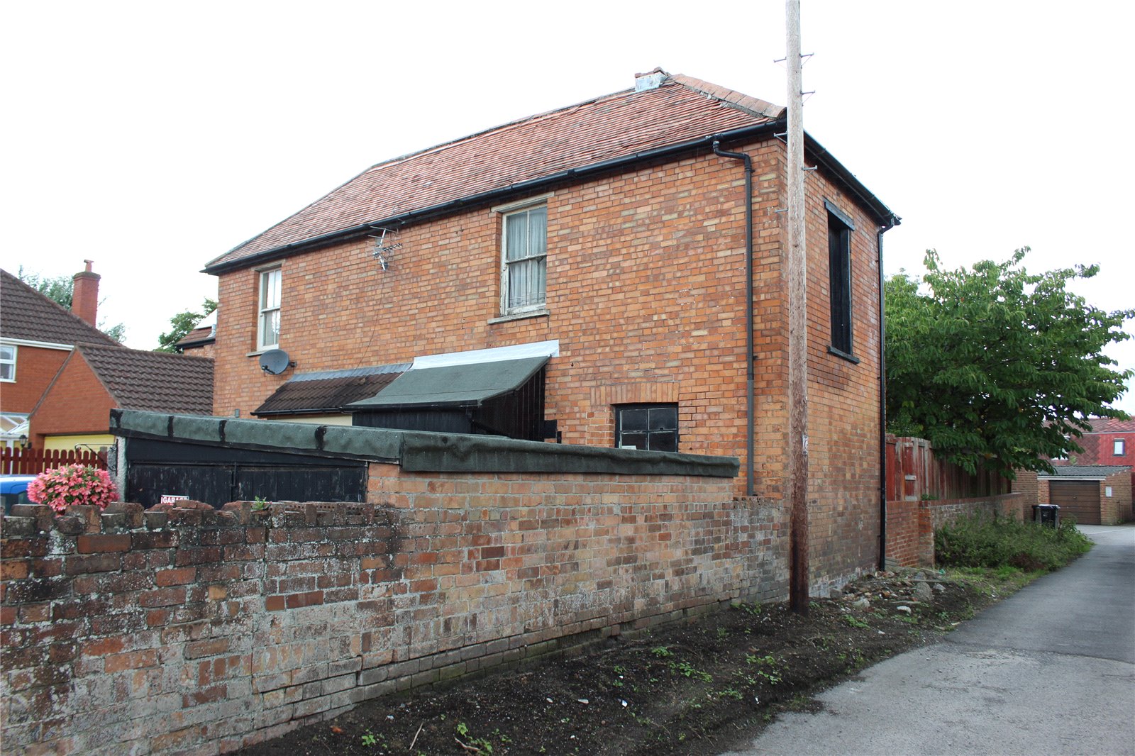 CJ Hole BurnhamonSea Studio House for sale in Berrow Road Burnham on