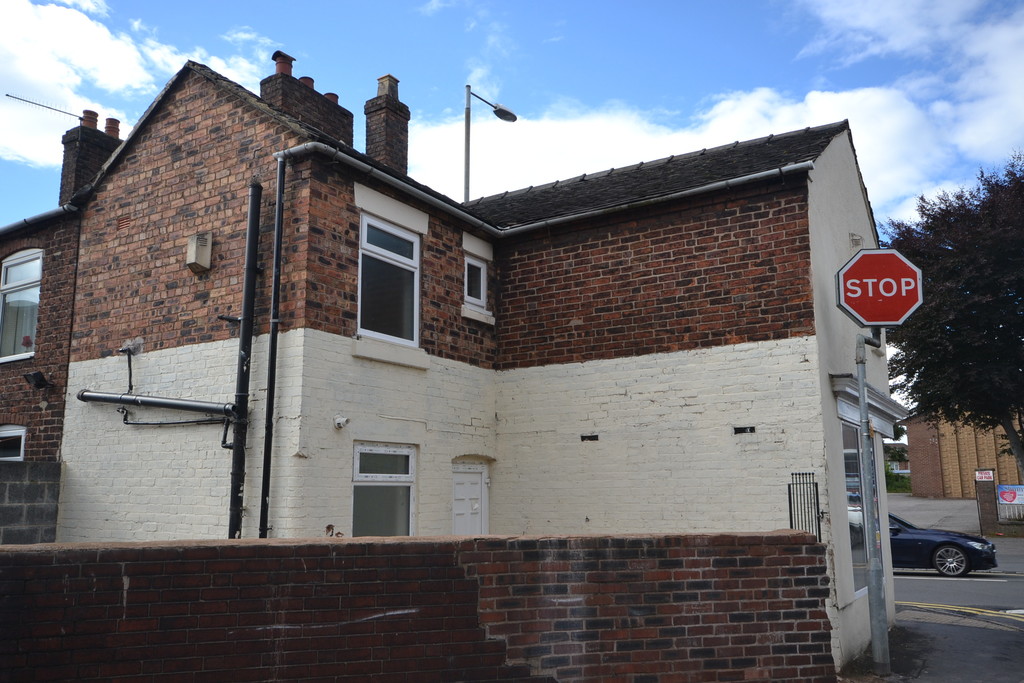 Martin & Co Stoke on Trent 1 bedroom Flat Let in Werrington Road, Bucknall