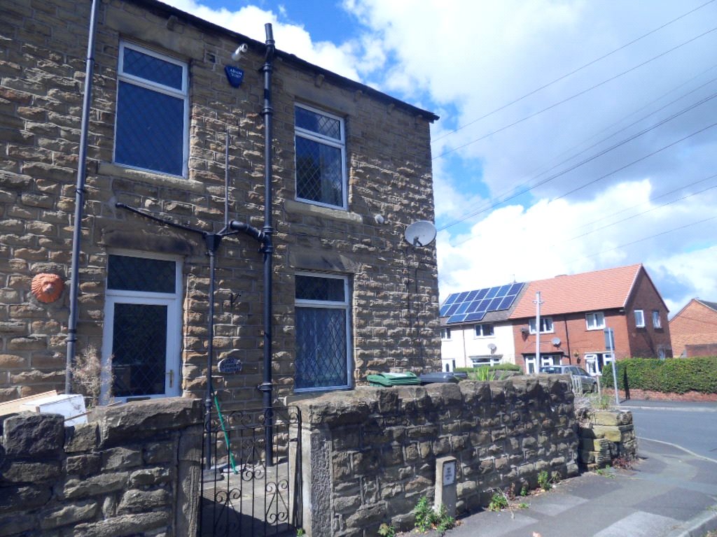 Whitegates Dewsbury 2 bedroom House for sale in Edge Lane Thornhill