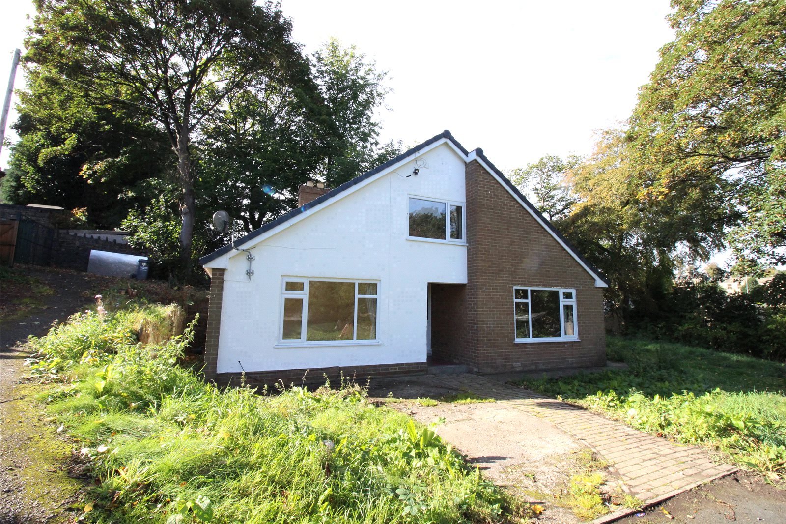 Whitegates Brighouse 4 bedroom House for sale in Rastrick Common