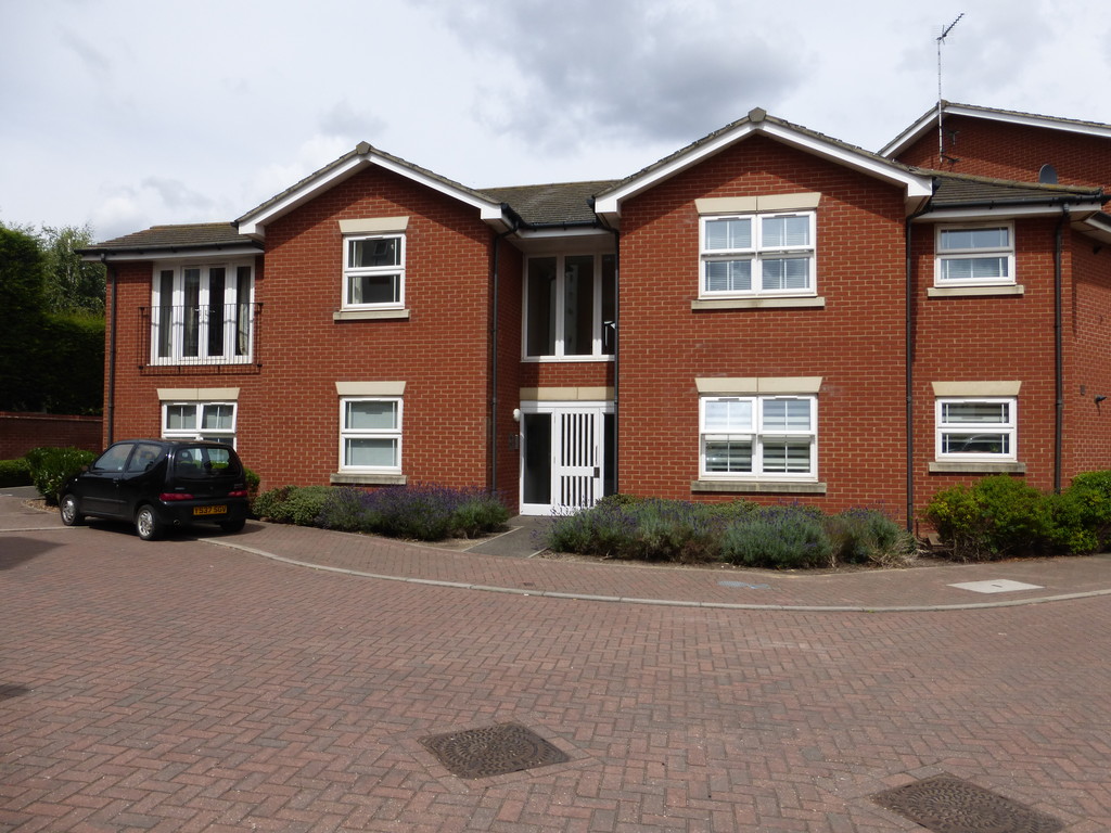 Martin & Co Bury St Edmunds 2 bedroom Apartment Let in Maltings Way