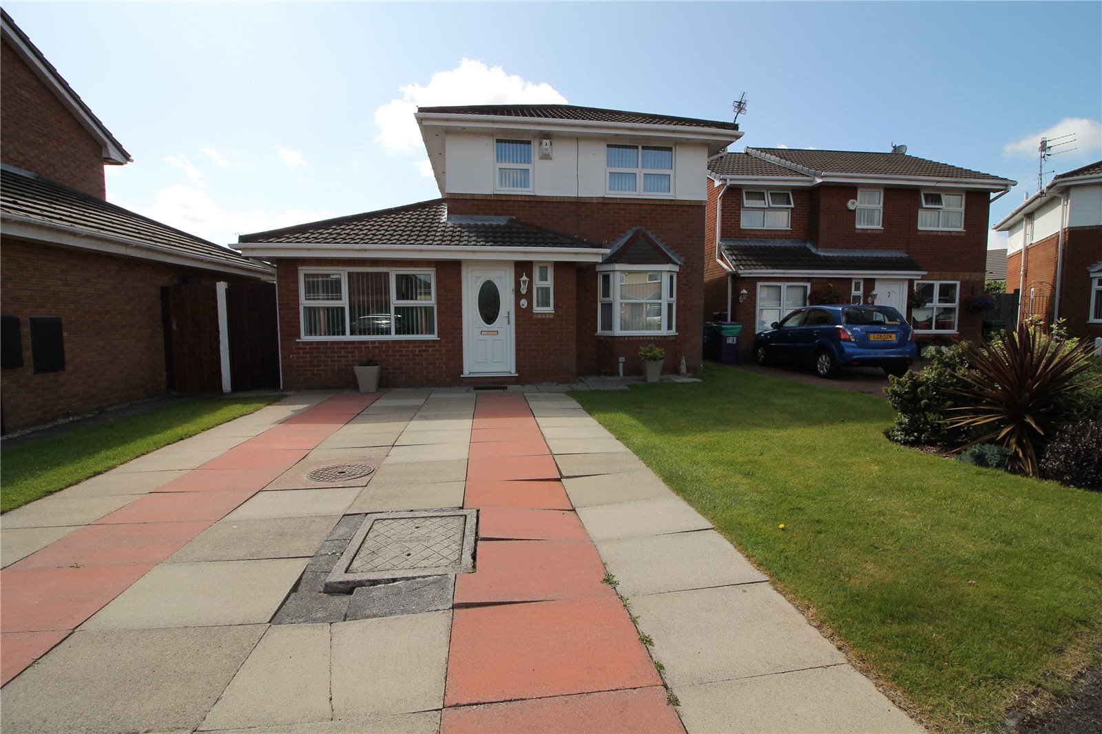 Whitegates Walton Vale 3 bedroom House SSTC in Sundew Close Orrell Park