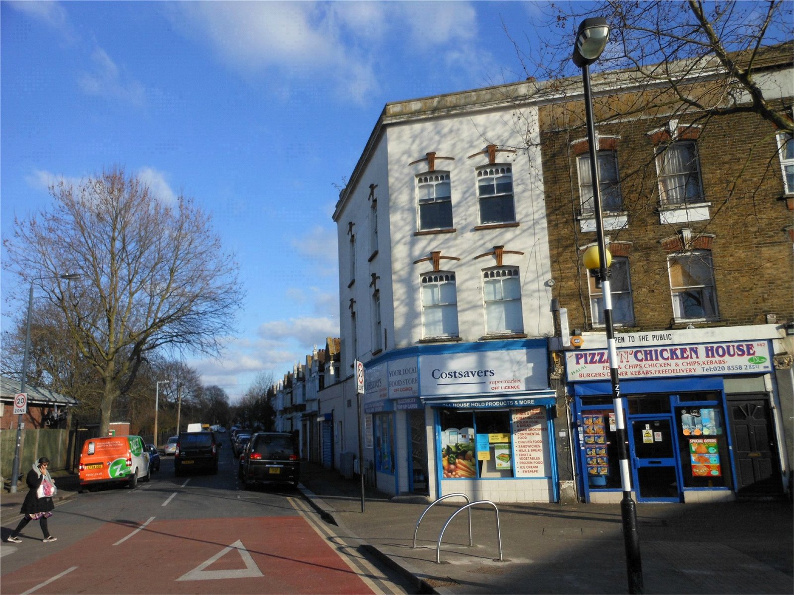 Estate agents and letting agents in the UK. Houses, flats and new homes