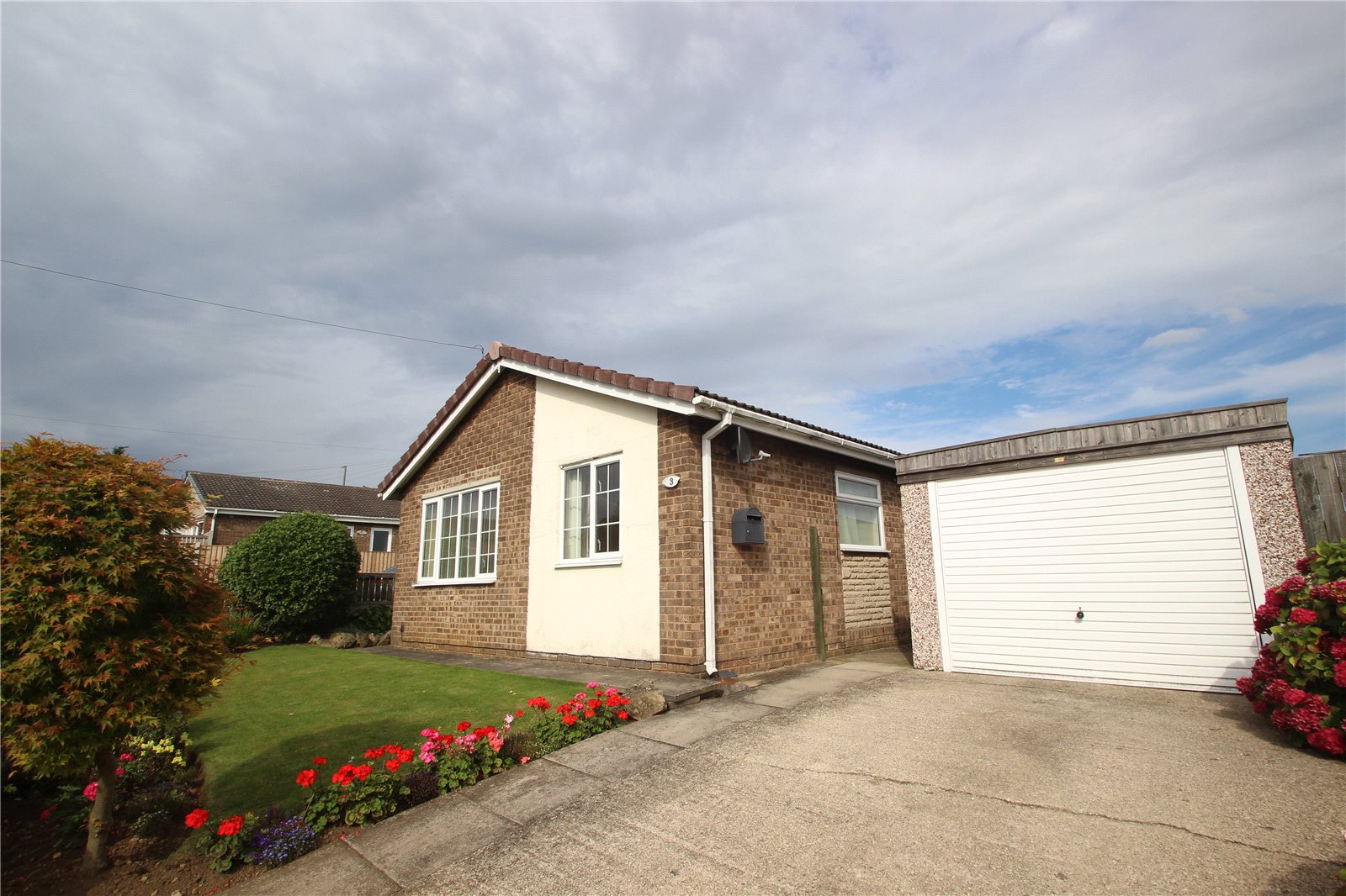 Whitegates Hemsworth 2 bedroom Bungalow for sale in Askham Grove Upton