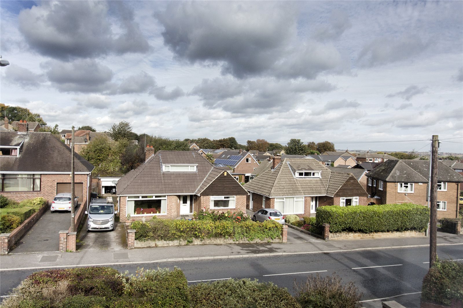 Whitegates Dewsbury 3 bedroom House SSTC in Frank Lane Thornhill