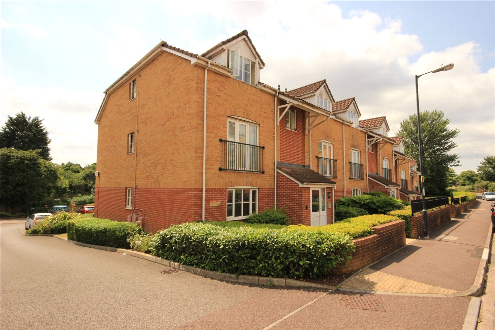CJ Hole Kingswood 2 bedroom Flat for sale in Linden Court Clarence Road