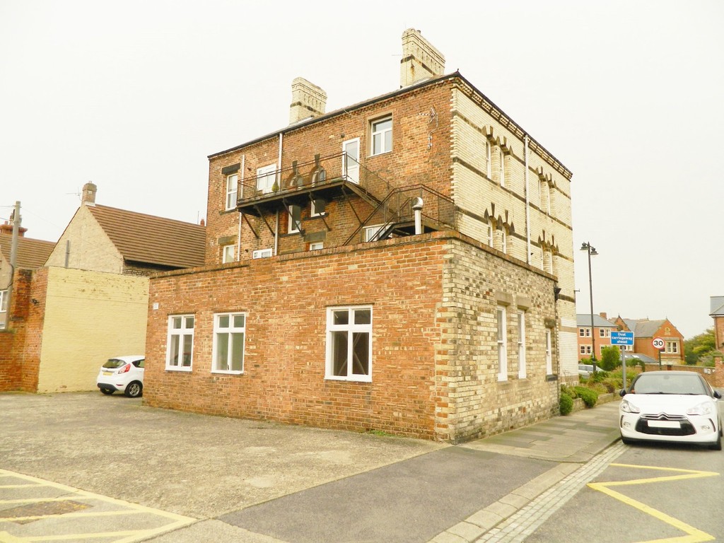 Martin & Co Guisborough 2 bedroom Ground Floor Flat Let in Albion