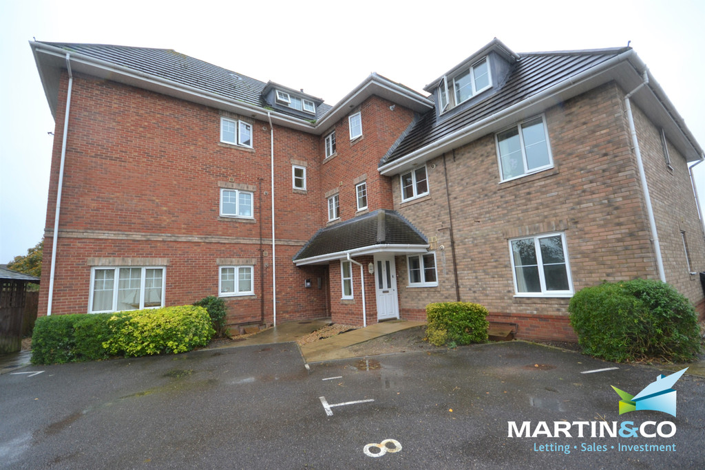 Martin Co Bournemouth 2 Bedroom Flat Let In Pokesdown