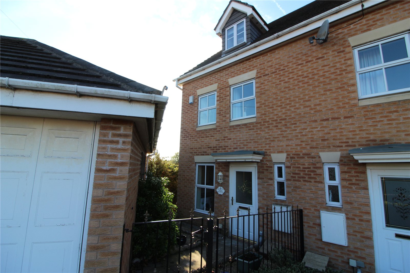 Whitegates Barnsley 3 bedroom House For Sale in Stoney Croft Hoyland