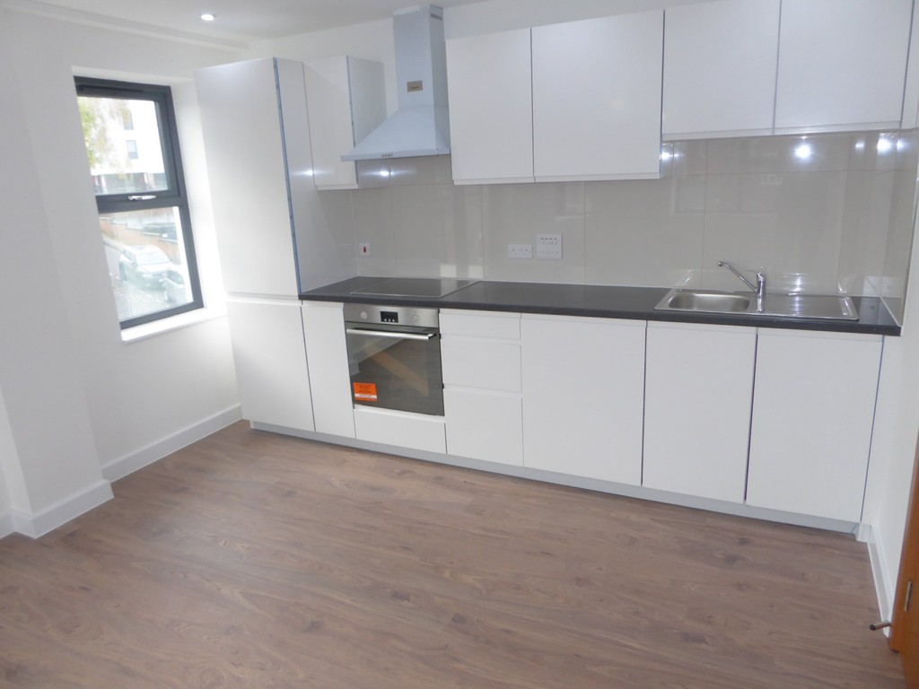 Martin Co Basingstoke 1 Bedroom Apartment Let In Festival