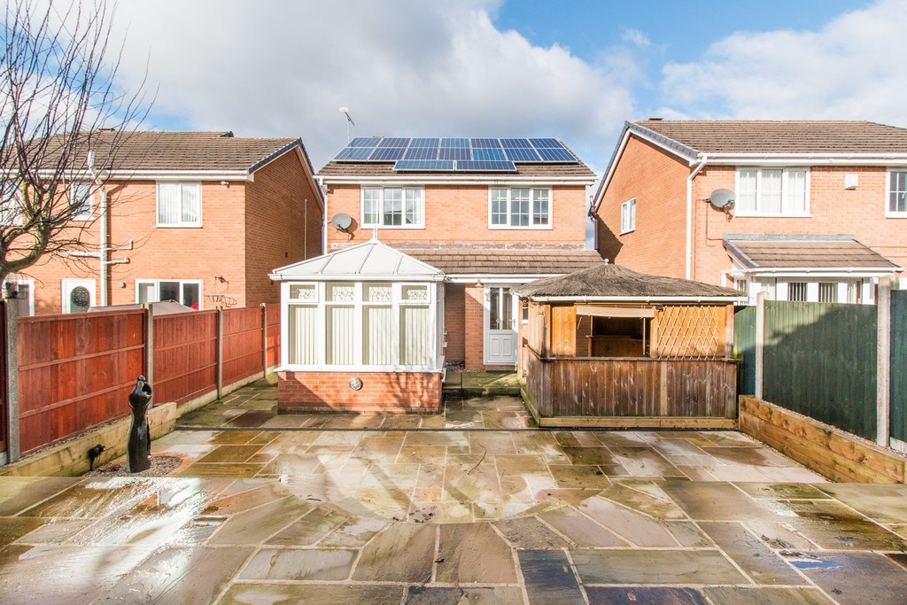 Martin & Co Chesterfield 4 bedroom Detached House Let in Hambleton