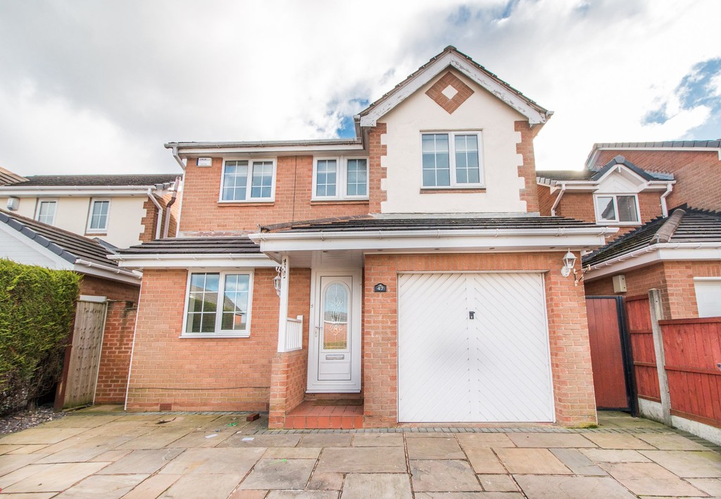 Martin & Co Chesterfield 4 bedroom Detached House Let in Hambleton