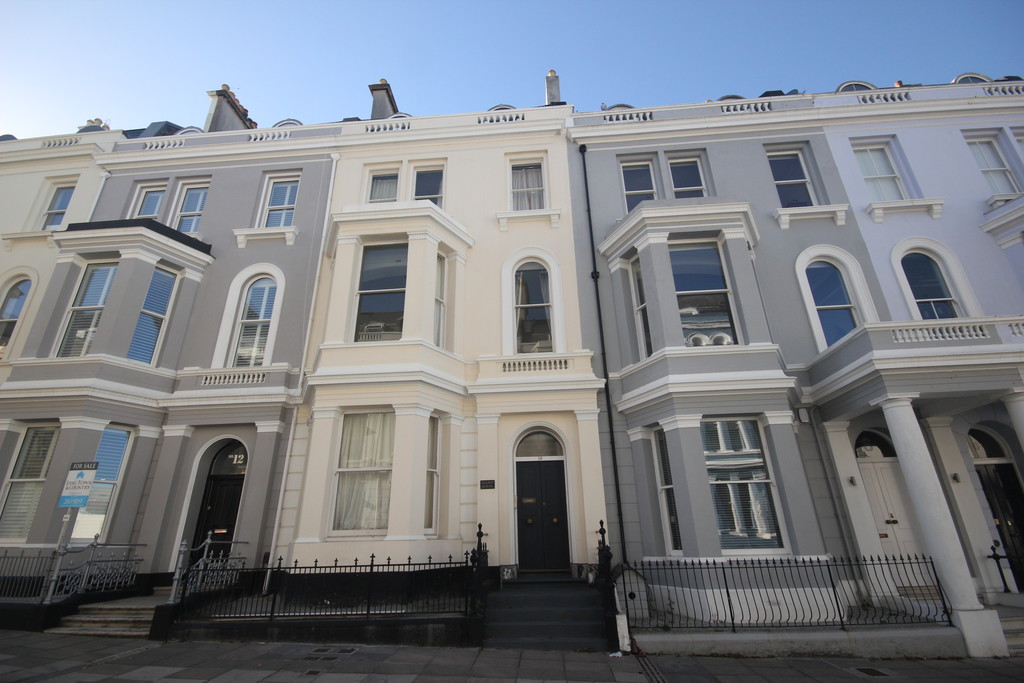 Martin & Co Plymouth 2 bedroom Apartment Let in Elliot Street, The Hoe