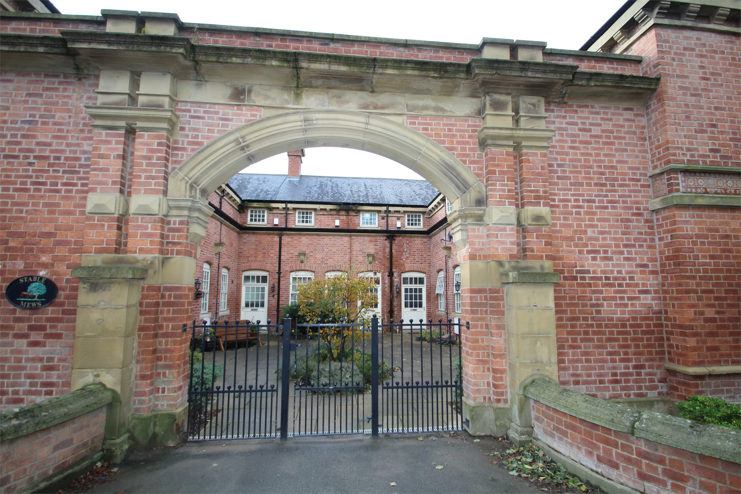 Whitegates Pontefract 2 bedroom House Let Agreed in Stable Mews