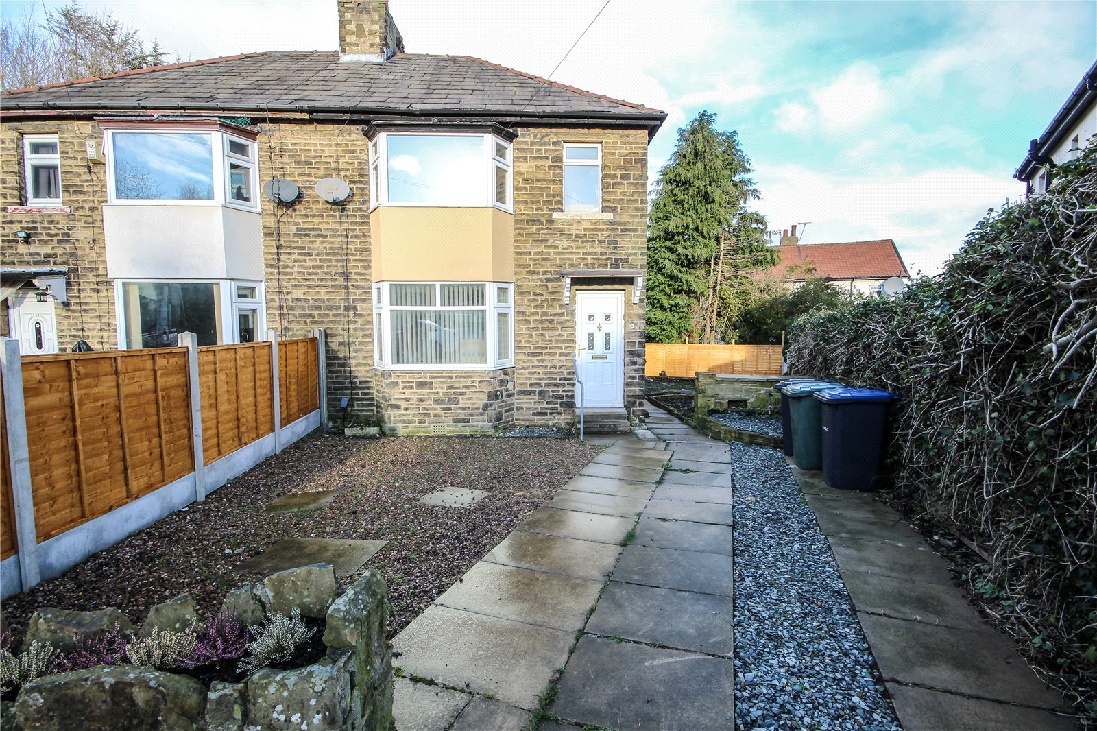 Whitegates Bradford 3 bedroom House SSTC in Henley Grove, Bradford