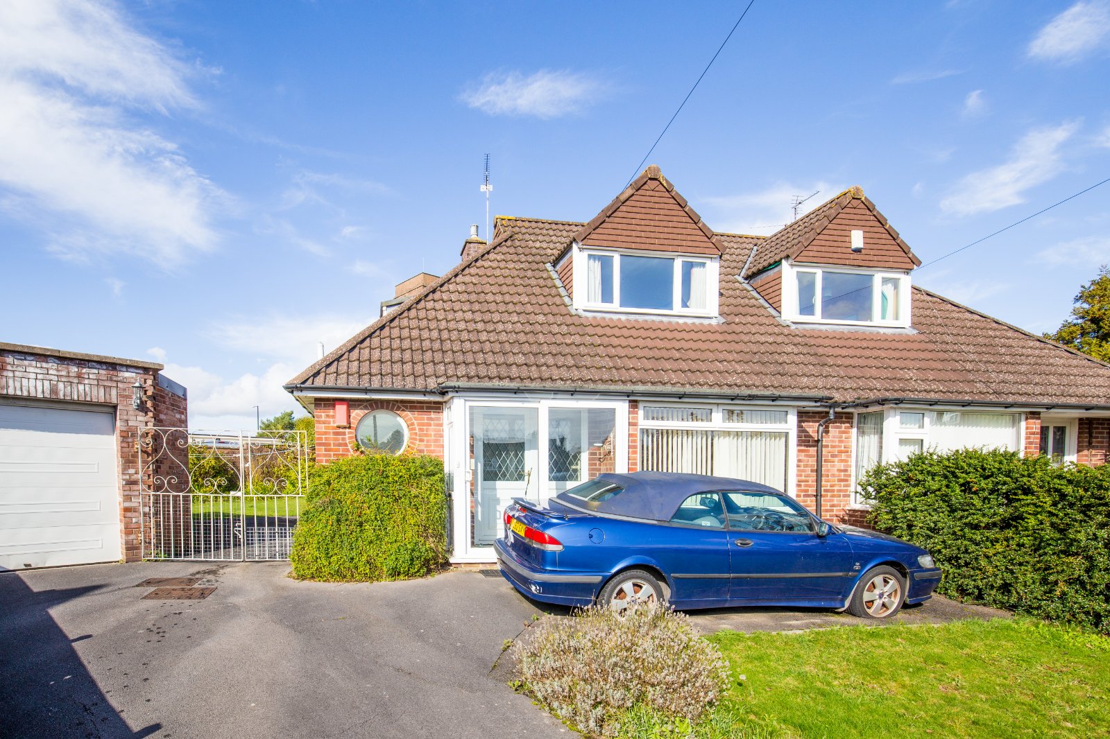 Cjhole Henleaze 3 Bedroom Bungalow For Sale In Waterdale