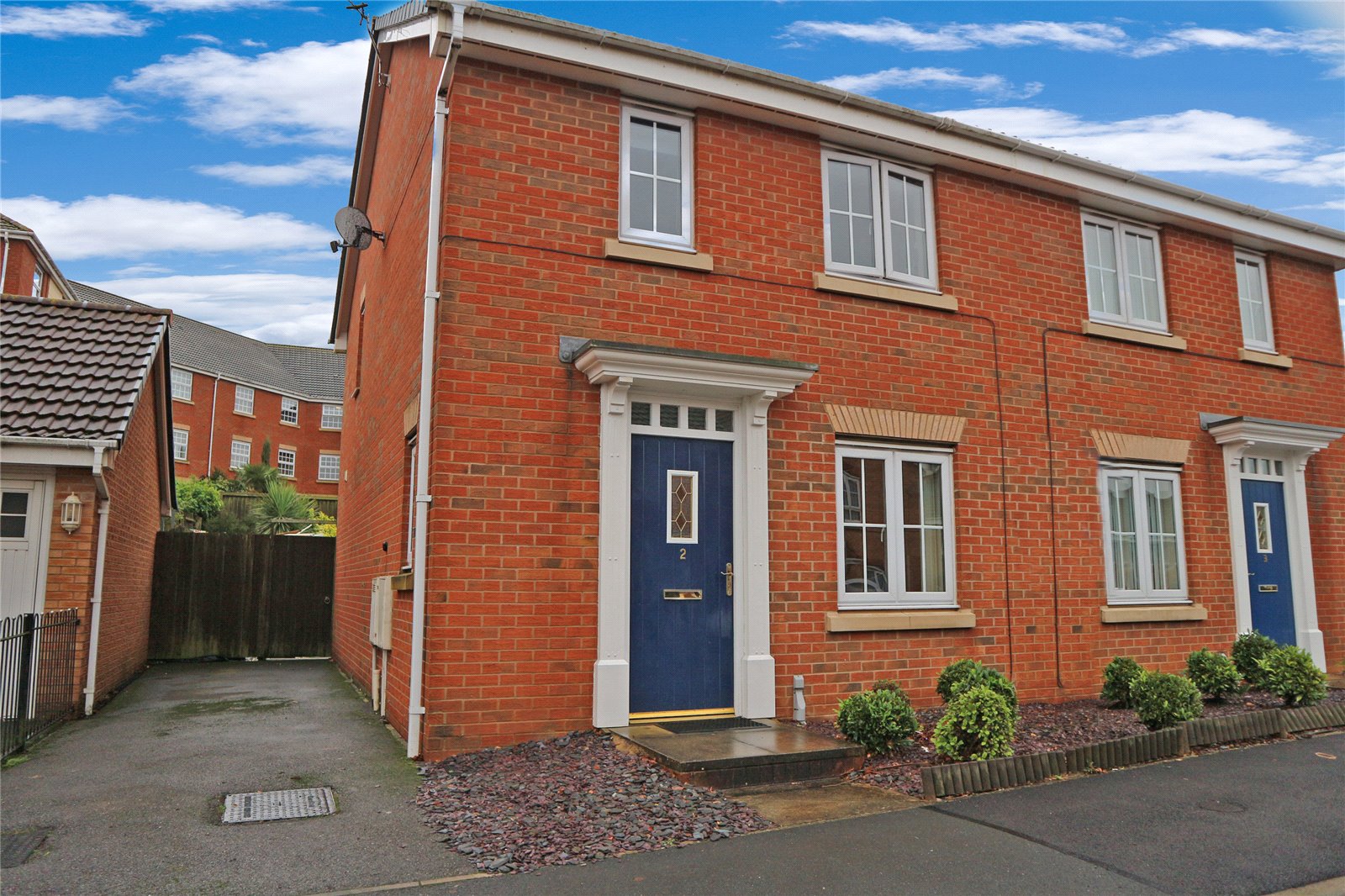 3 Bedroom Houses To Buy In Hamilton Leicestershire