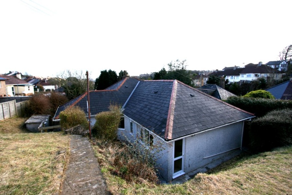 Martin & Co Plymouth 1 bedroom Flat Let in Crowndale Avenue, Lower