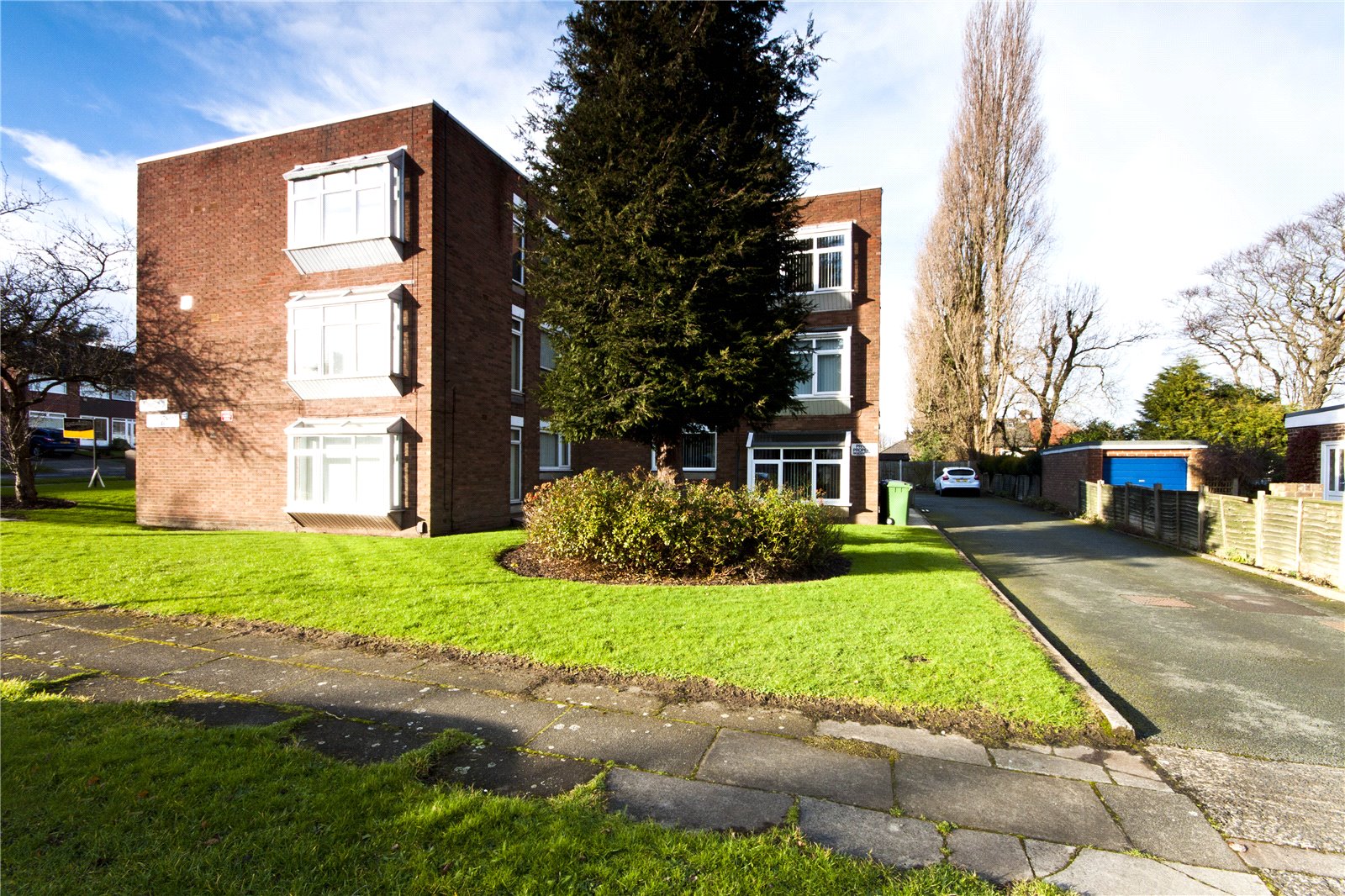 Whitegates Woolton 2 bedroom Flat for sale in Headbourne Court Gateacre