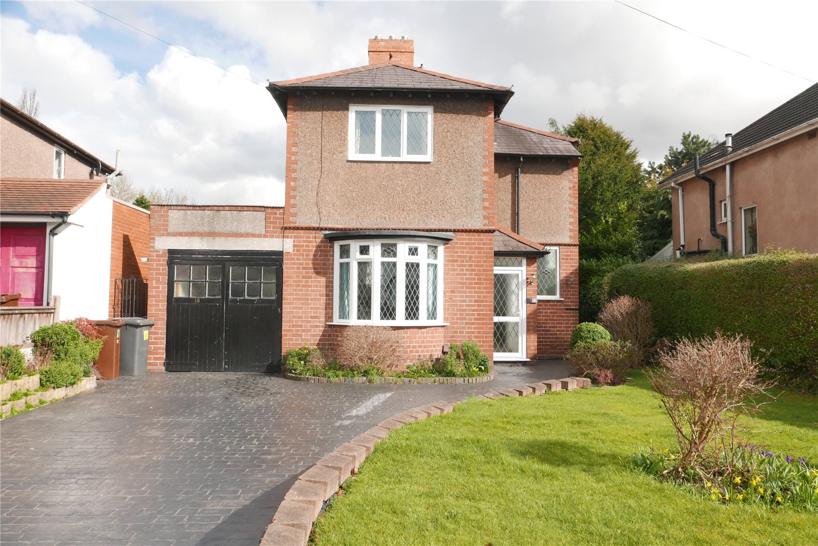 Whitegates Wolverhampton 3 bedroom House for sale in Pendeford Avenue