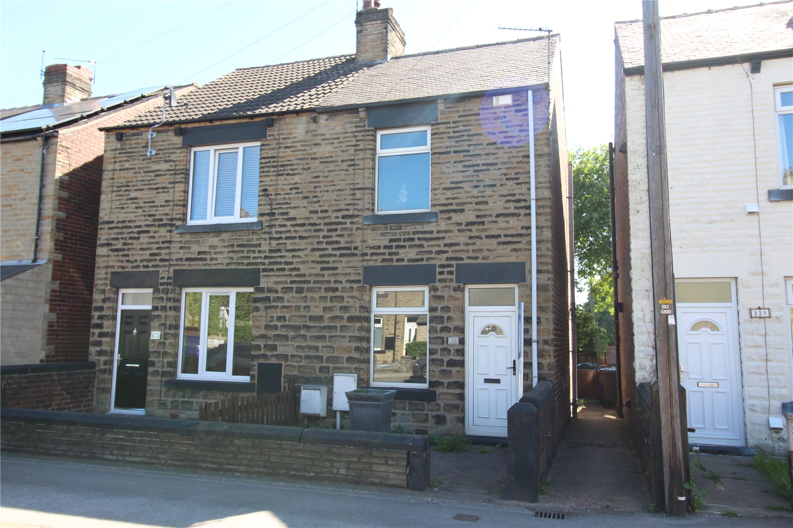 Whitegates Barnsley 2 bedroom House for sale in Sheffield Road Birdwell