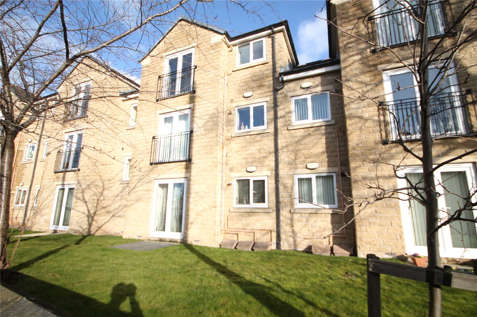 Whitegates Barnsley 2 Bedroom Flat For Sale In Jordan Hill Gawber Road ...